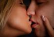 Что нужно знать о поцелуе и как научиться правильно целоваться в губы, с языком, взасос?